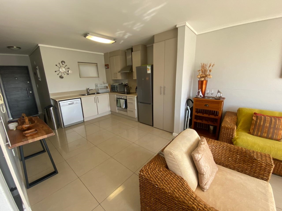 To Let 2 Bedroom Property for Rent in Sea Point Western Cape